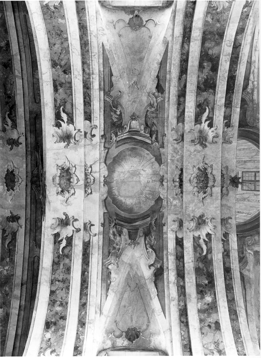 Quadratura architettonica (dipinto, elemento d'insieme) di Piucchetti De Lugano (sec. XVIII)