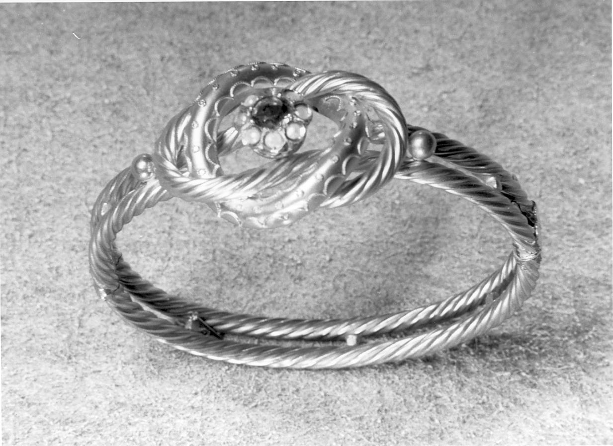 bracciale, opera isolata - ambito mantovano (metà sec. XX)