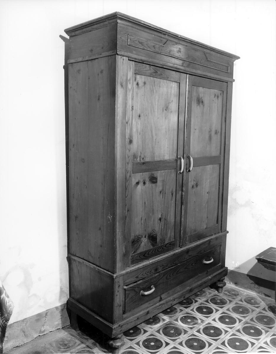 armadio, opera isolata - bottega lombarda (prima metà sec. XX)