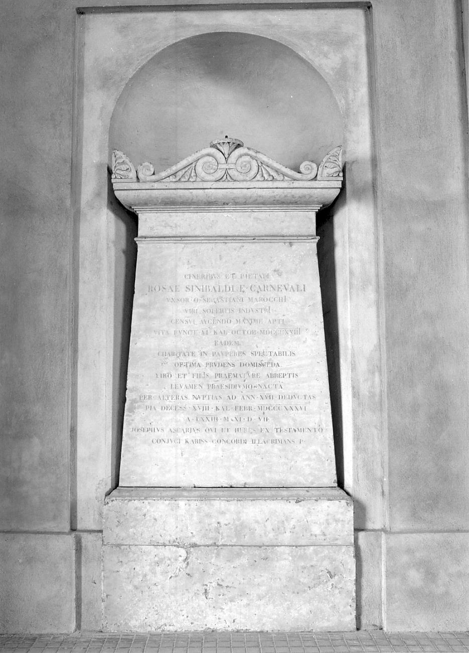 lapide commemorativa, elemento d'insieme - produzione mantovana (sec. XIX)