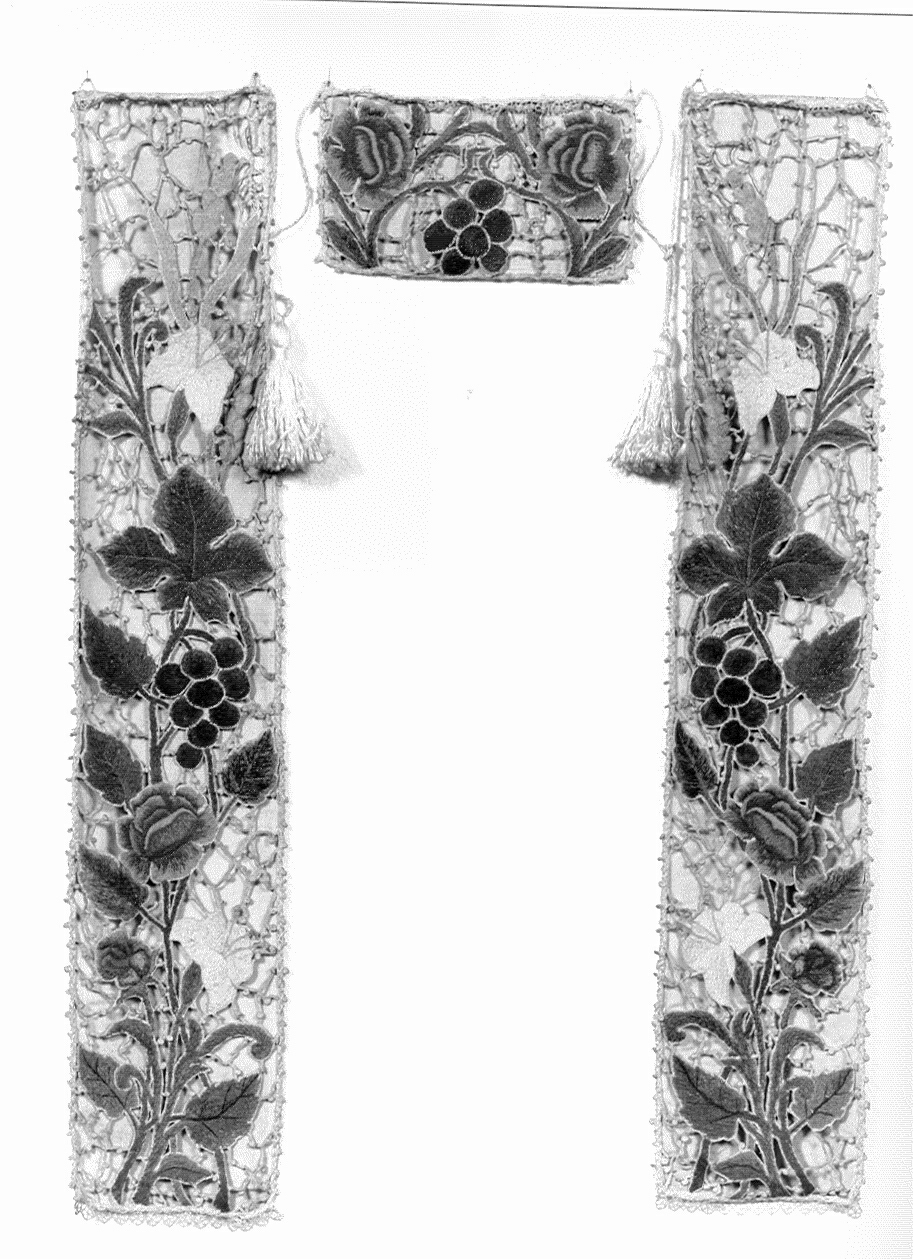 motivo decorativo floreale (conopeo di tabernacolo, opera isolata) - ambito lombardo (primo quarto sec. XX)