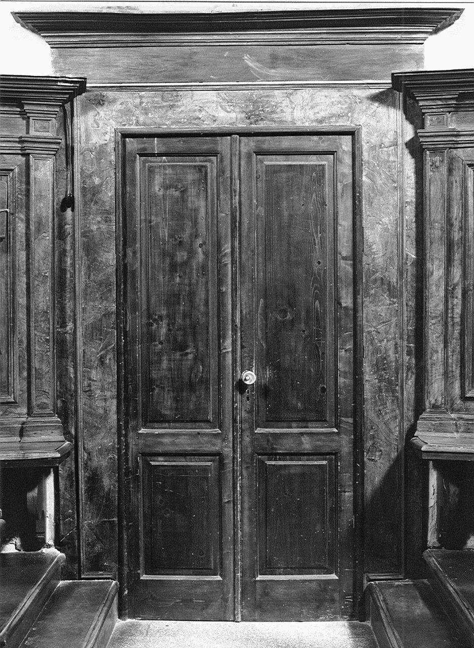 mostra di porta, elemento d'insieme - ambito lombardo (prima metà sec. XVIII)