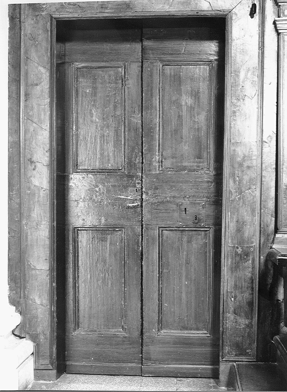 porta - a due battenti, serie - ambito mantovano (prima metà sec. XVIII)