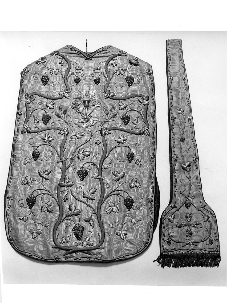 paramento liturgico, insieme - manifattura lombarda (seconda metà sec. XIX)