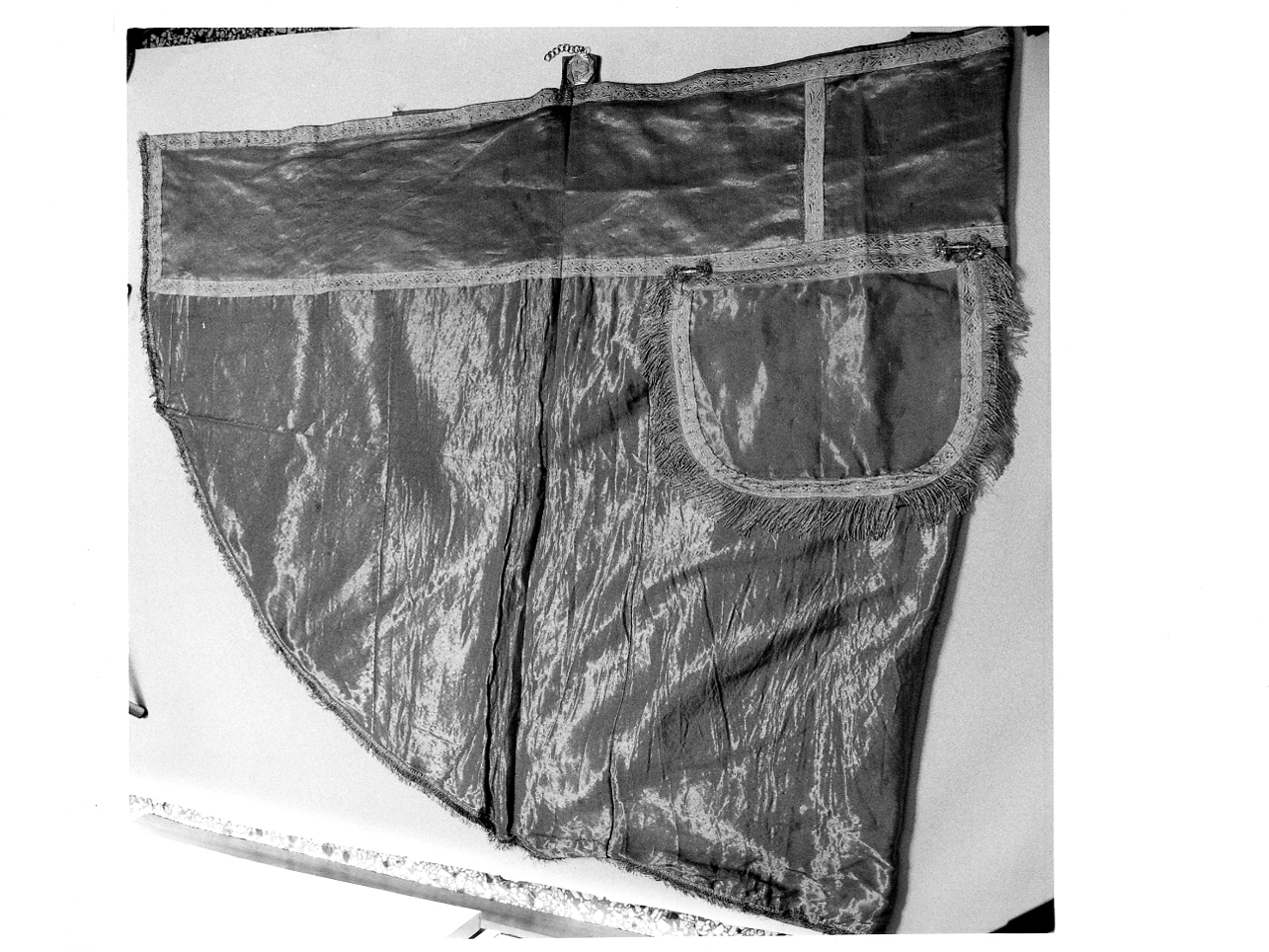 piviale, opera isolata - manifattura italiana (prima metà sec. XIX)