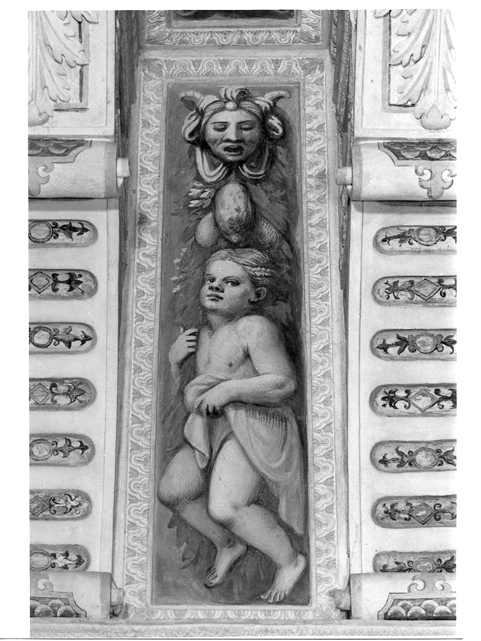 putto con festone con frutti e mascherone (dipinto, elemento d'insieme) di Gambara Lattanzio (terzo quarto sec. XVI)