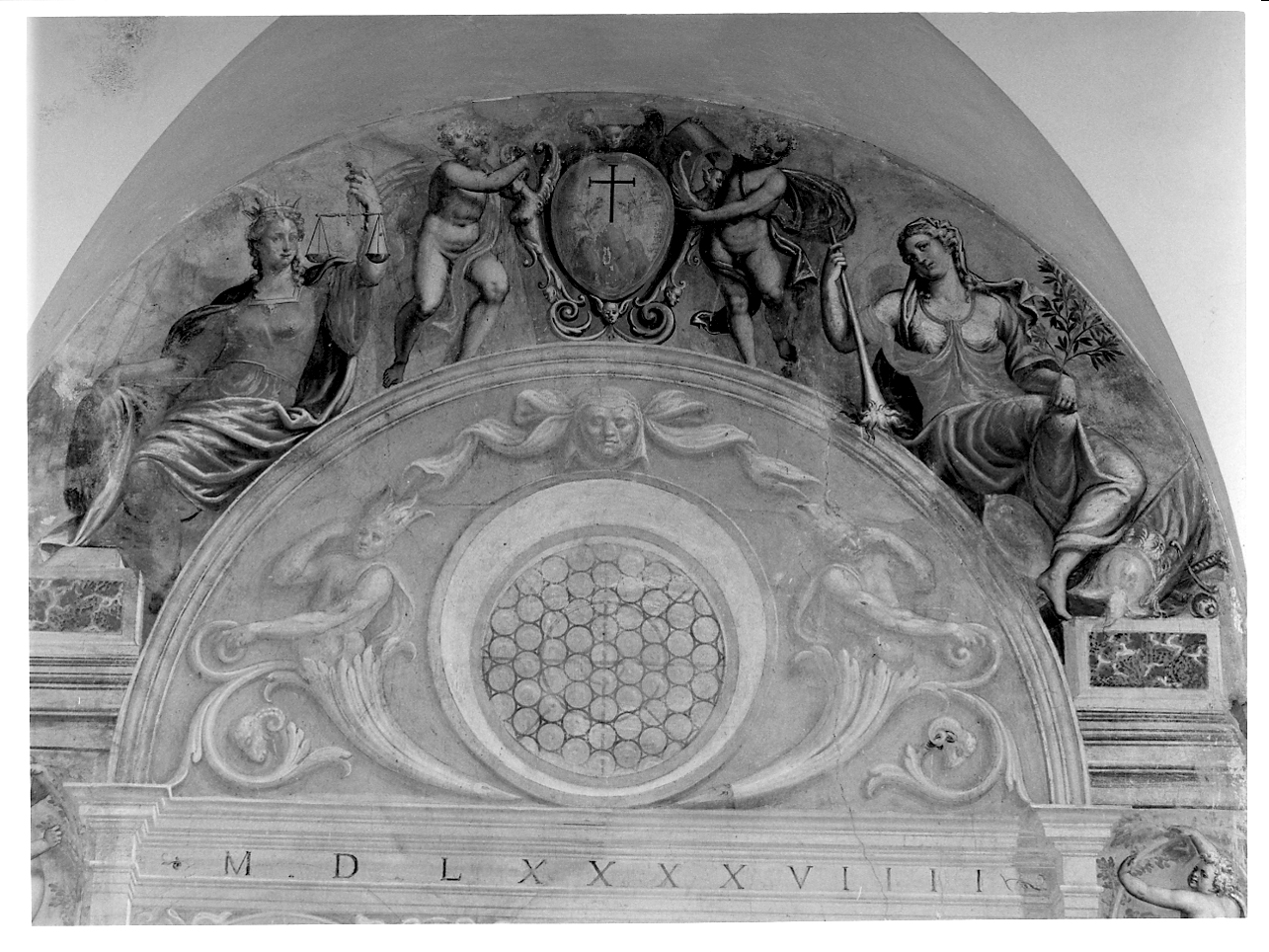 figure allegoriche della Giustizia e della Pace (dipinto, elemento d'insieme) di Marone Pietro (sec. XVI)