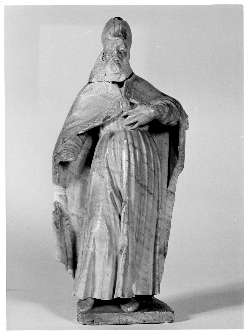 Santo Vescovo (statuetta, elemento d'insieme) di Puegnago Paolo (sec. XVII)
