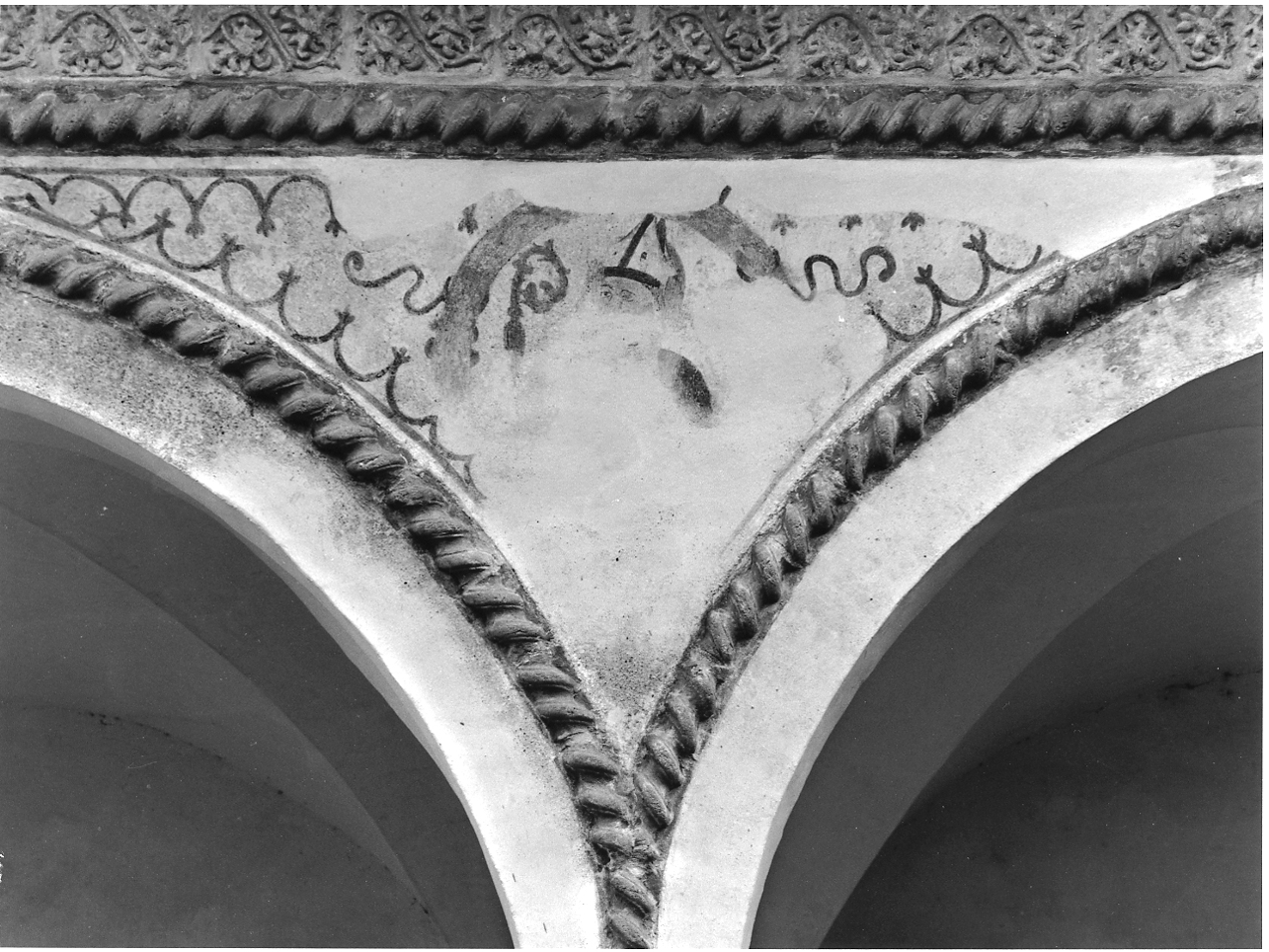 Cherubino/ Santo vescovo (decorazione pittorica, complesso decorativo) - ambito bresciano (terzo quarto sec. XV)