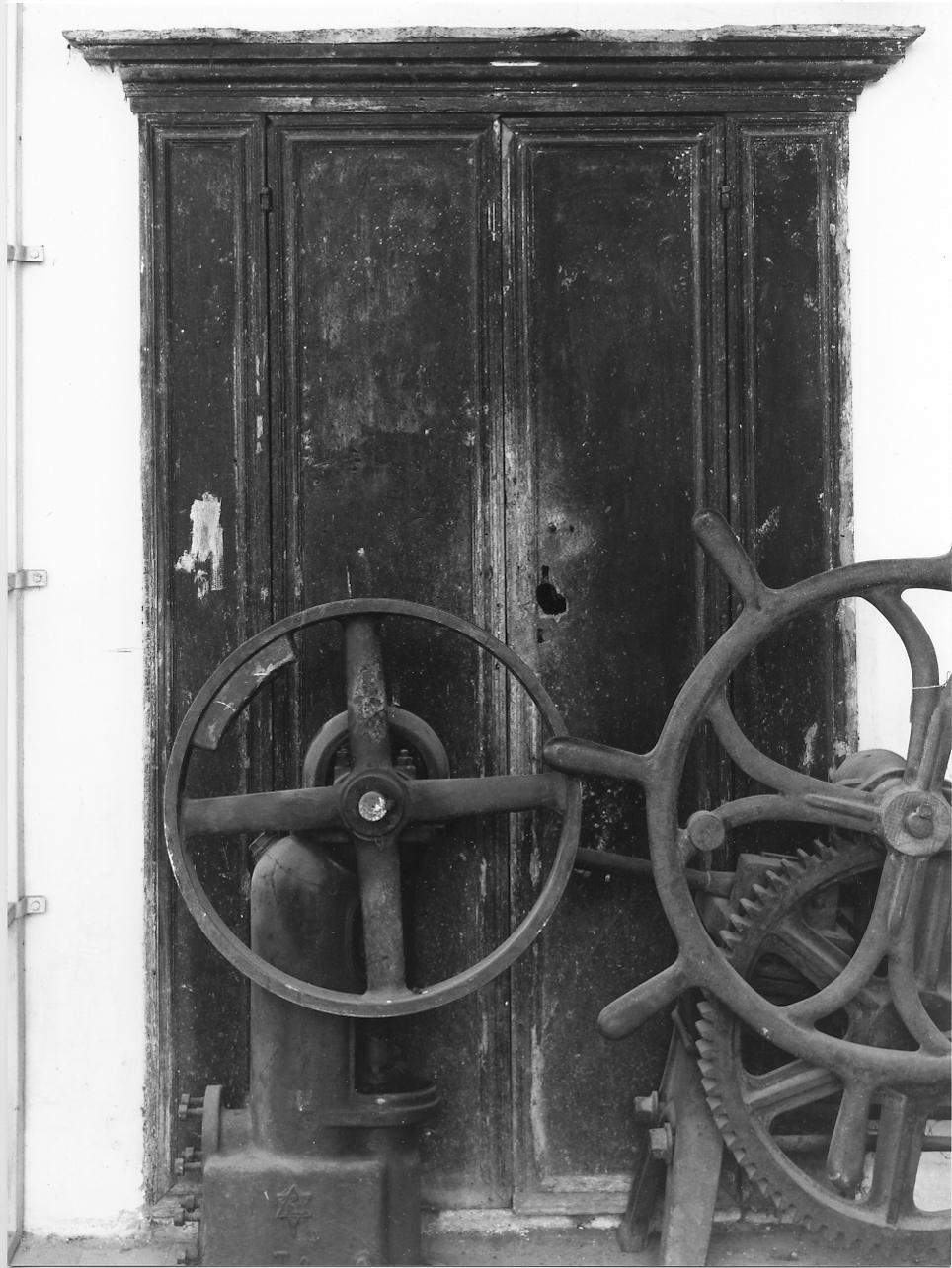 armadio - a muro, opera isolata - ambito lombardo (sec. XVII)