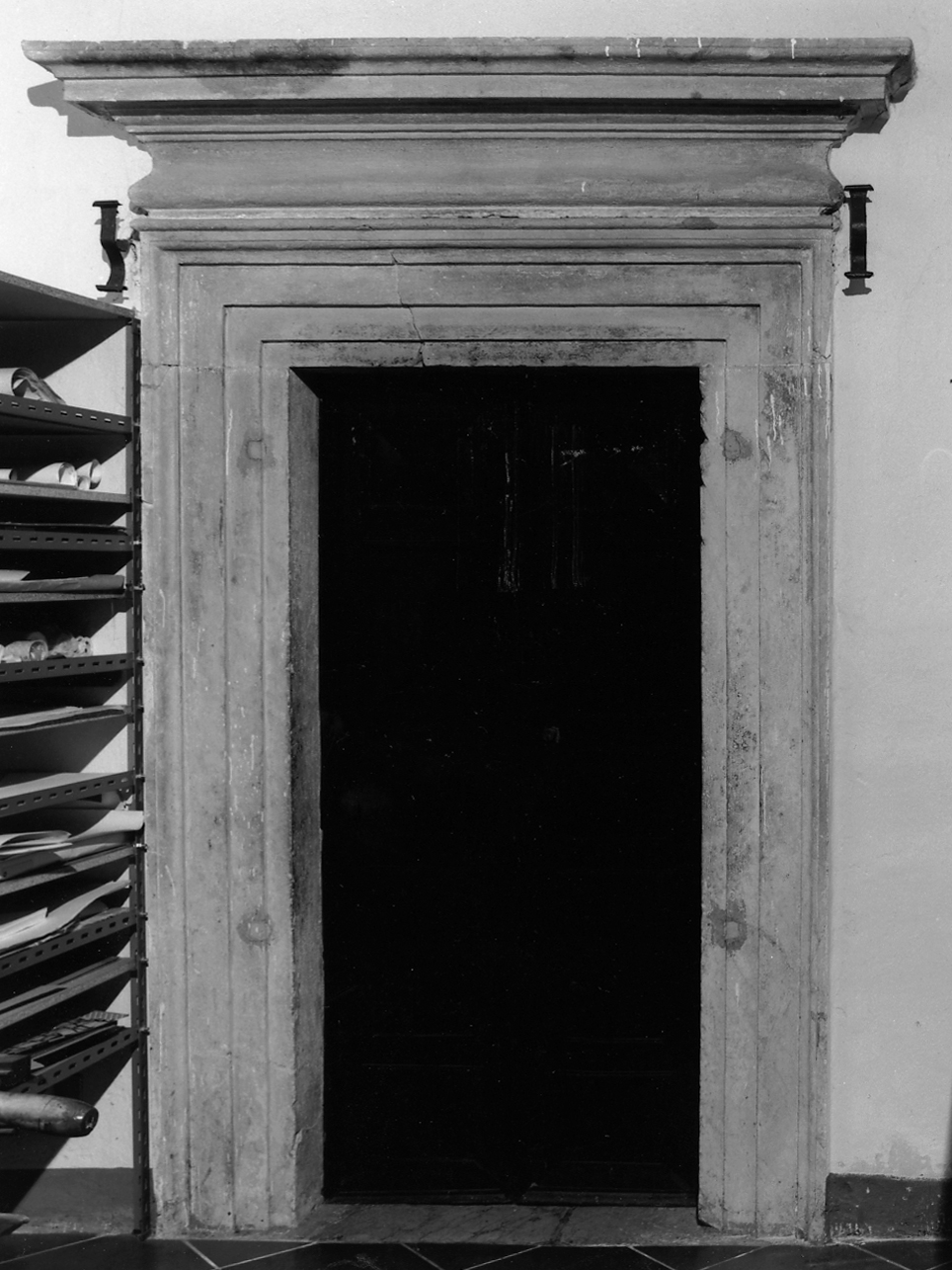 mostra di porta, opera isolata - ambito bresciano (seconda metà sec. XVI)