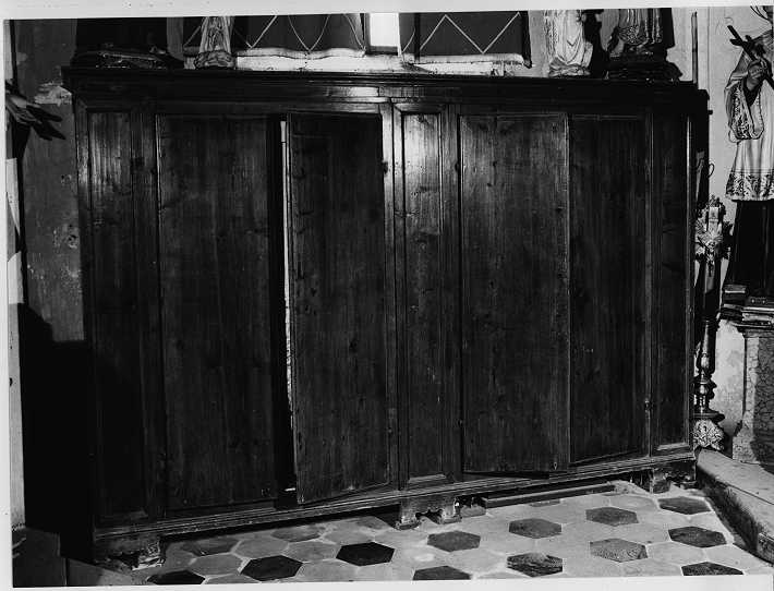 armadio, opera isolata - ambito mantovano (seconda metà sec. XVIII)