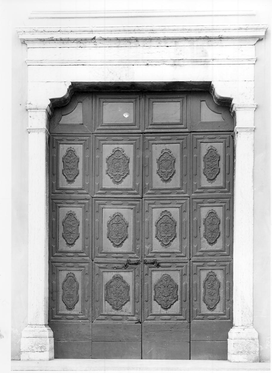portale, opera isolata - ambito lombardo (sec. XVIII)