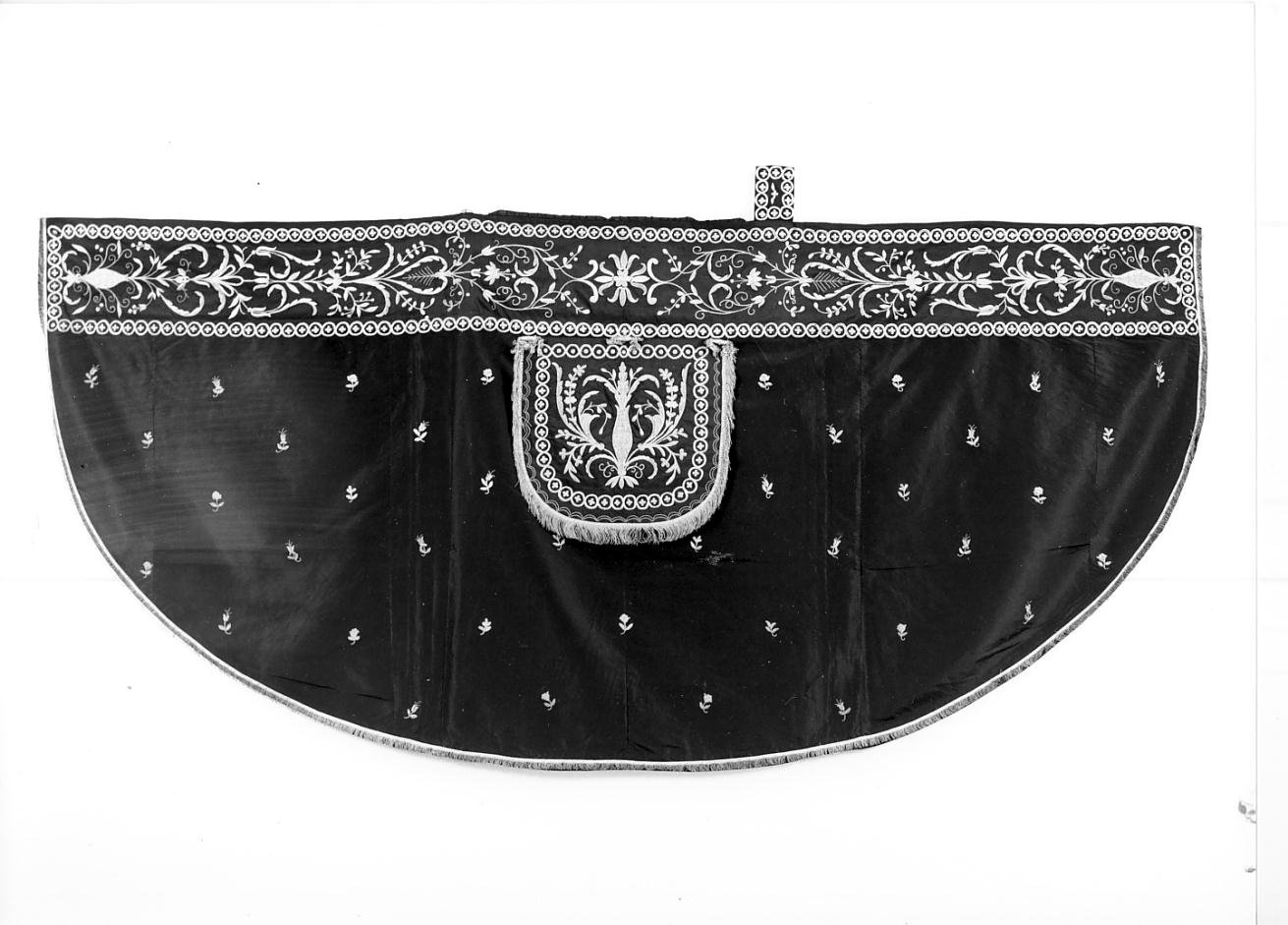 piviale, elemento d'insieme - manifattura lombarda (prima metà sec. XIX)