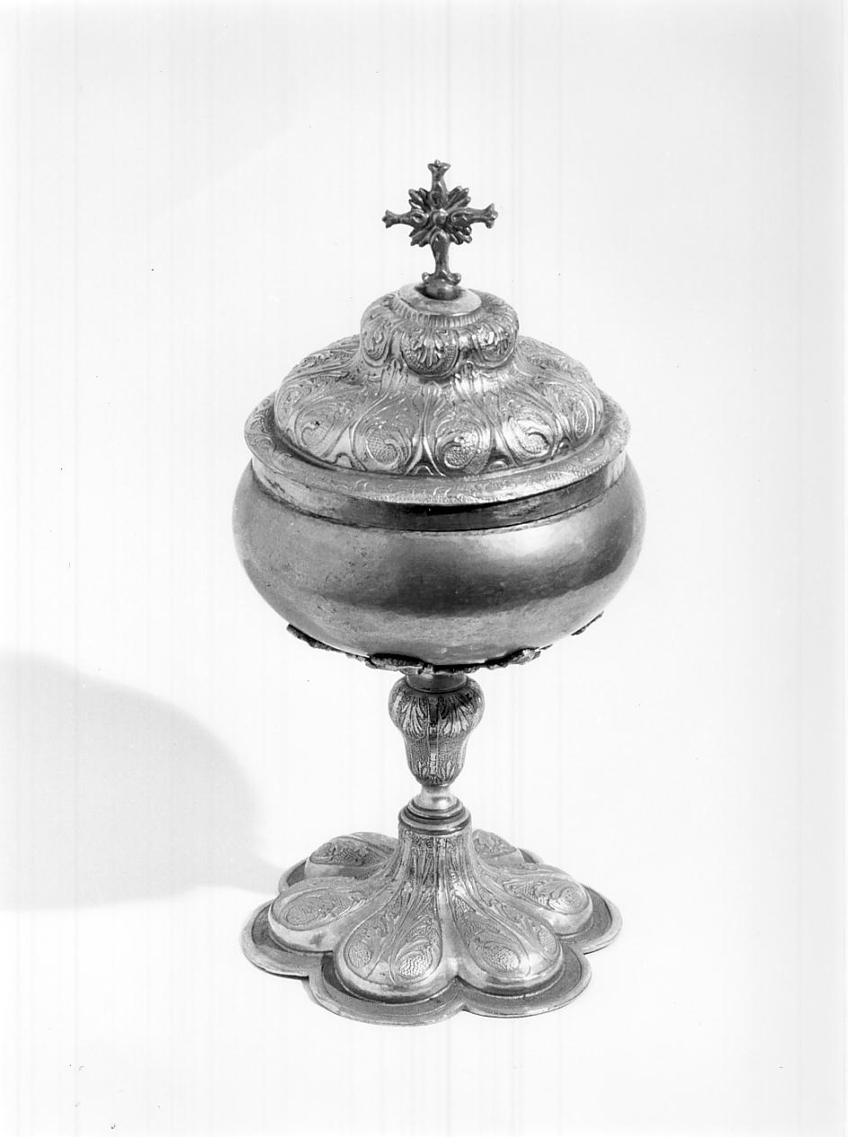 pisside, opera isolata - ambito mantovano (seconda metà sec. XVII)