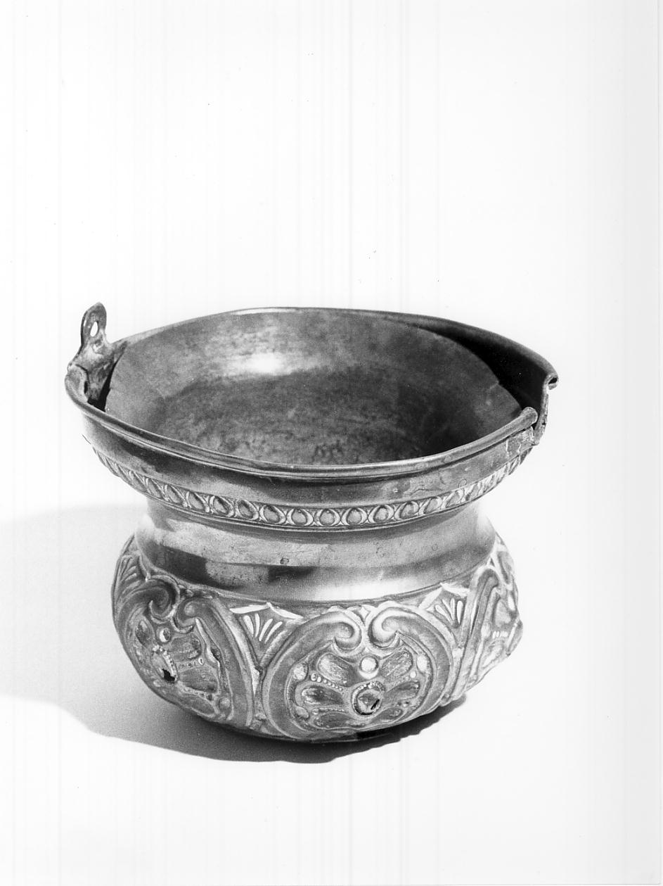 secchiello per l'acqua benedetta, opera isolata - ambito mantovano (sec. XVIII)