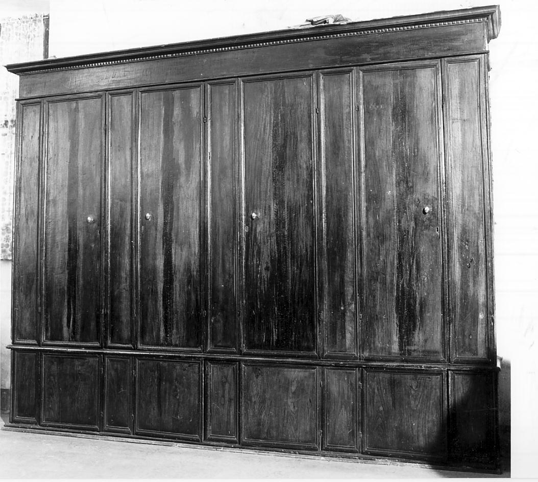 armadio, opera isolata - manifattura mantovana (seconda metà sec. XIX)