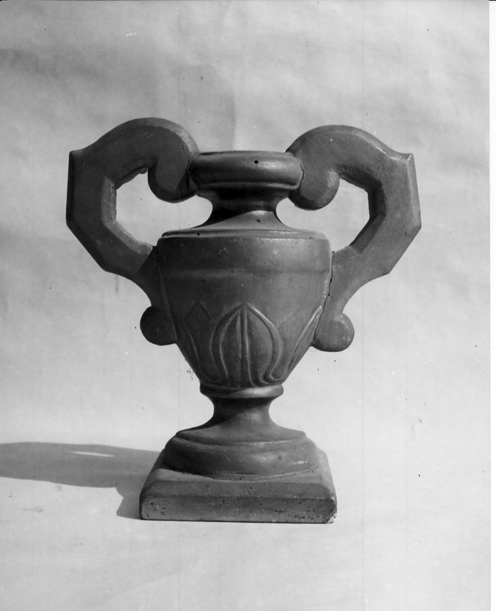 vaso d'altare con composizione floreale, opera isolata - ambito cremonese (fine sec. XVIII)