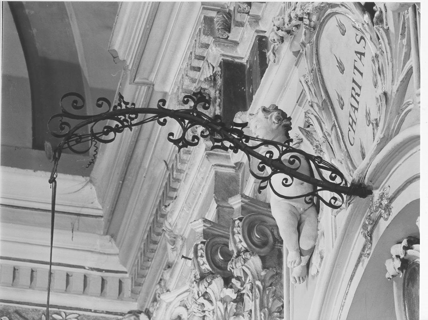 candeliere da parete, opera isolata - manifattura mantovana (seconda metà sec. XVII)