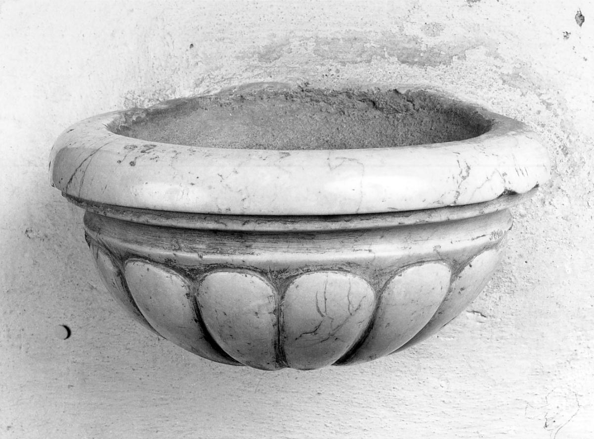 acquasantiera da parete, opera isolata - ambito cremonese (seconda metà sec. XVIII)