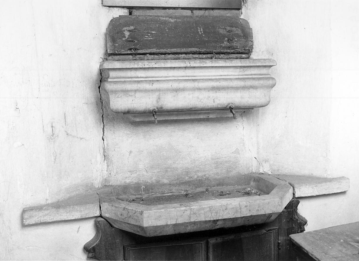 lavabo da sacrestia, elemento d'insieme - ambito cremonese (seconda metà sec. XVIII)