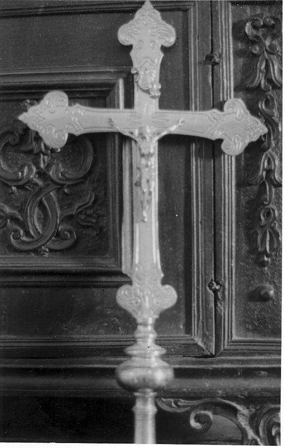 croce processionale, opera isolata - ambito italiano (fine/inizio secc. XVII/ XVIII)