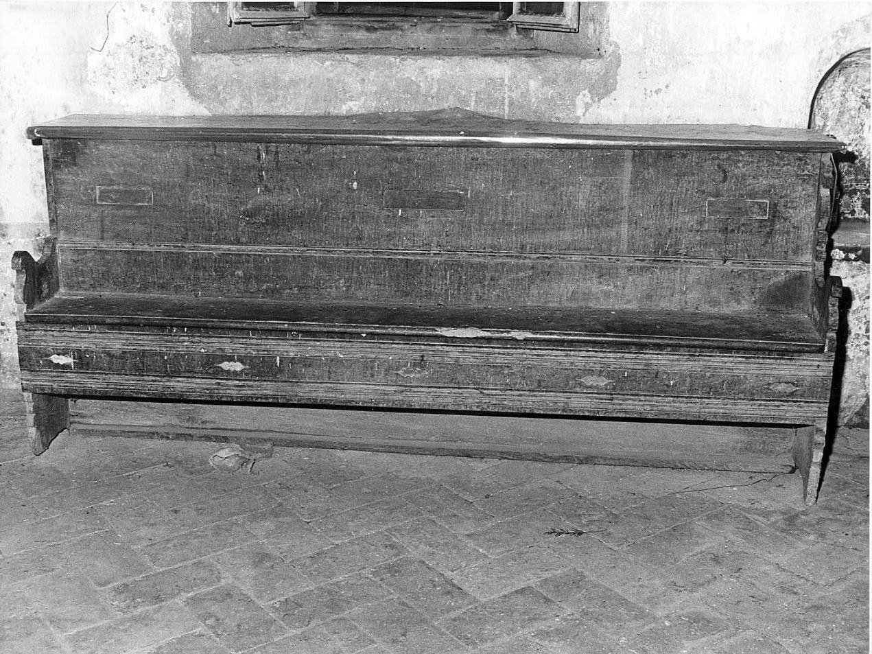 cassapanca, opera isolata - ambito bresciano (fine/inizio secc. XVII/ XVIII)