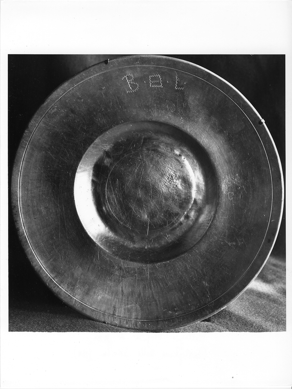 piatto, opera isolata - ambito mantovano (seconda metà sec. XVIII)