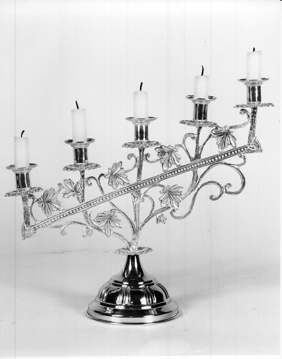 candelabro, serie - ambito italiano (primo quarto sec. XX)