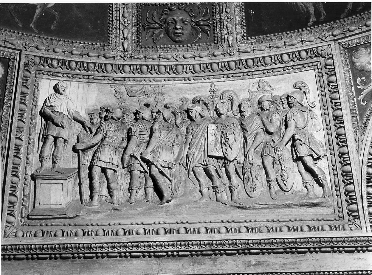 allocuzione di un generale alla truppa (scultura, elemento d'insieme) di Conti Bartolomeo (attribuito) (sec. XVI)