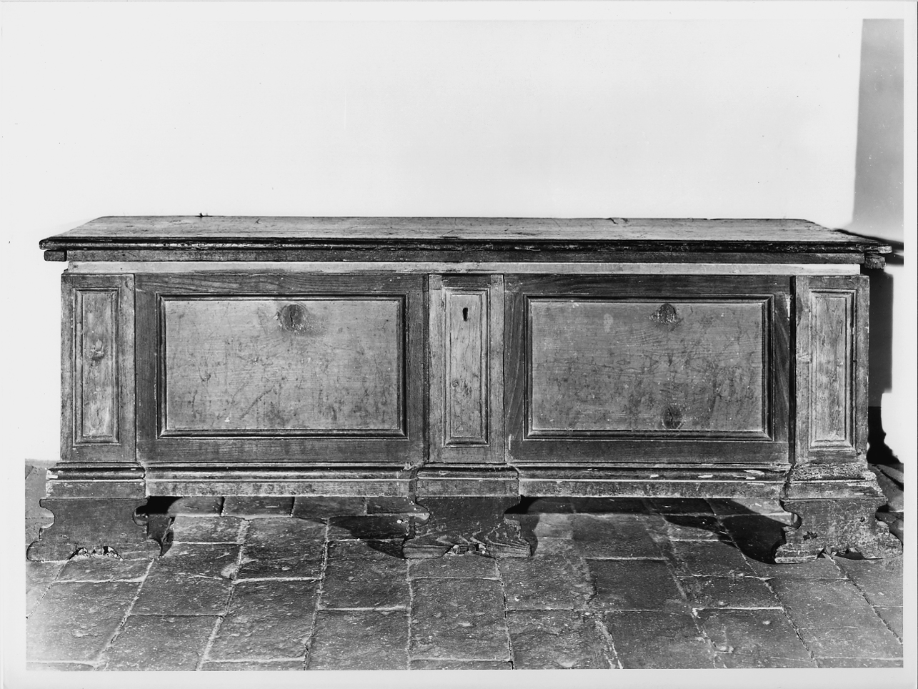 cassapanca, opera isolata - ambito mantovano (sec. XVII)