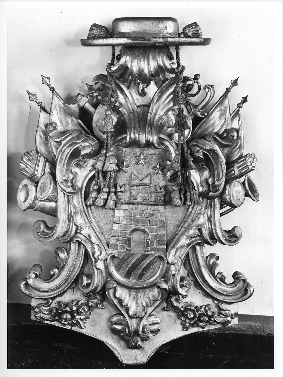 stemma cardinalizio (rilievo, opera isolata) - ambito bresciano (fine sec. XVIII)