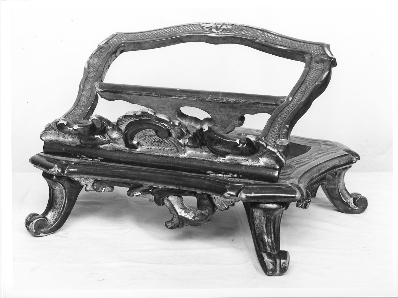 leggio, opera isolata - ambito mantovano (sec. XVIII)