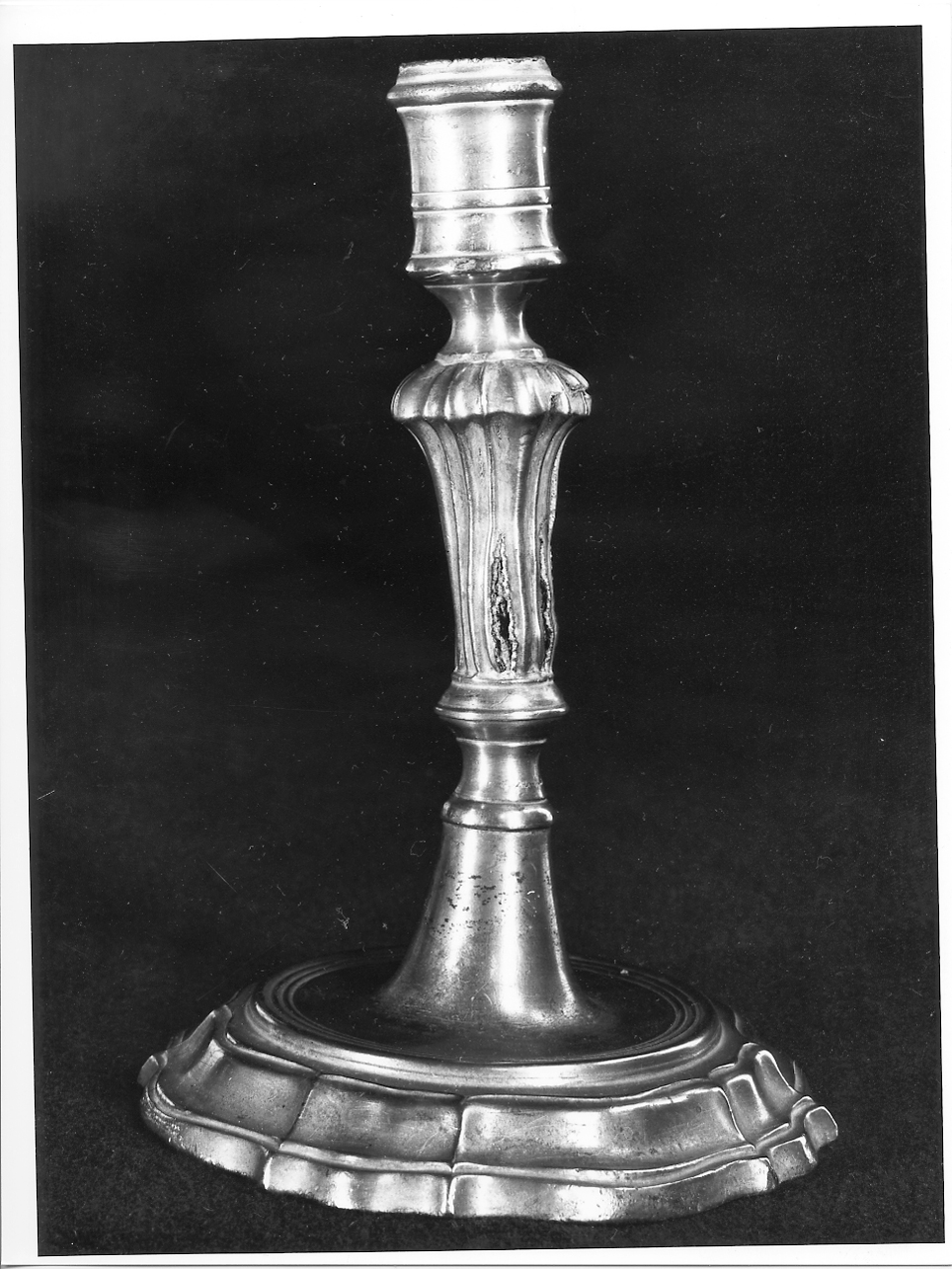candeliere, opera isolata - ambito mantovano (sec. XVIII)