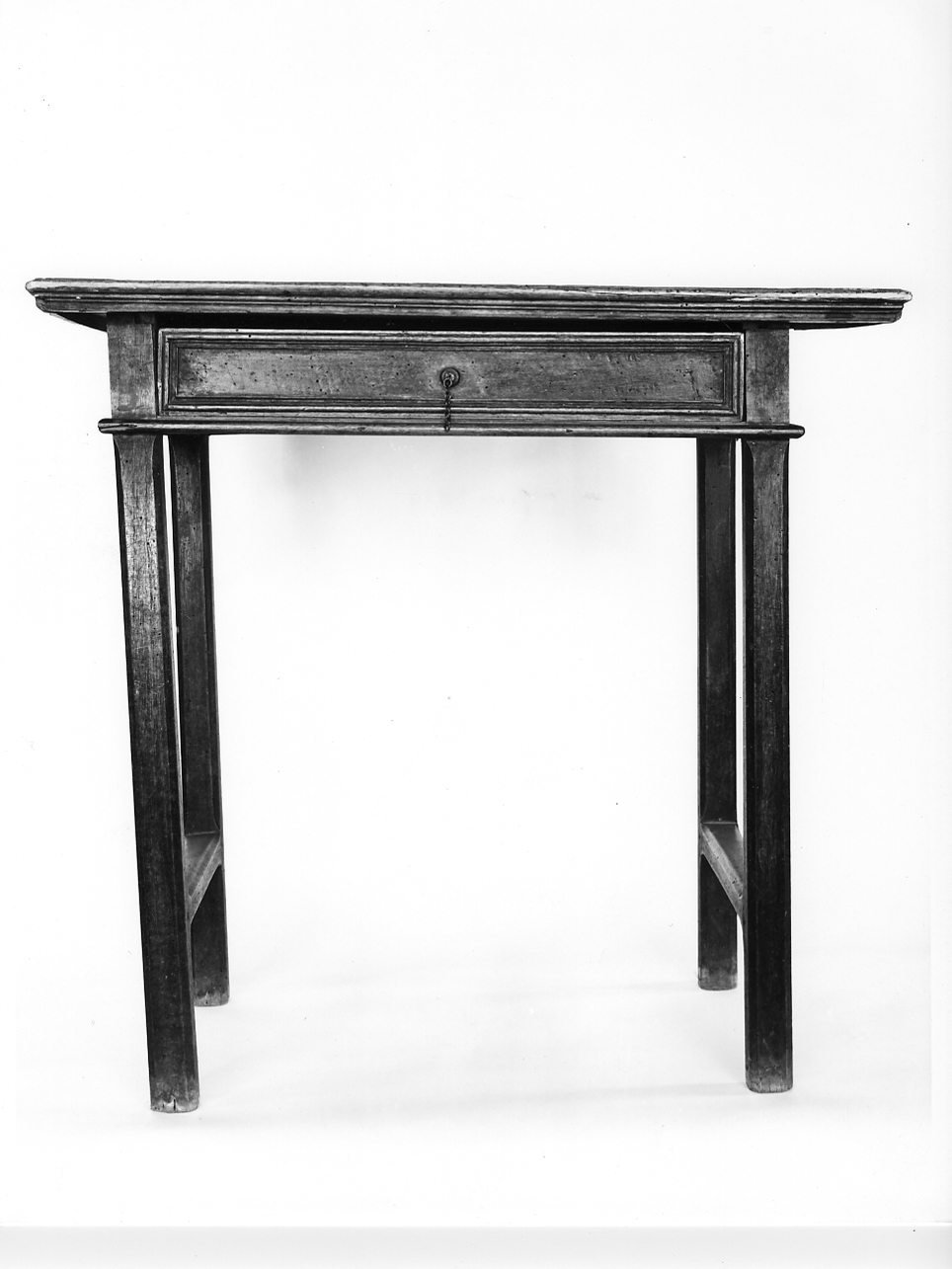 tavolino, opera isolata - ambito mantovano (sec. XVII)