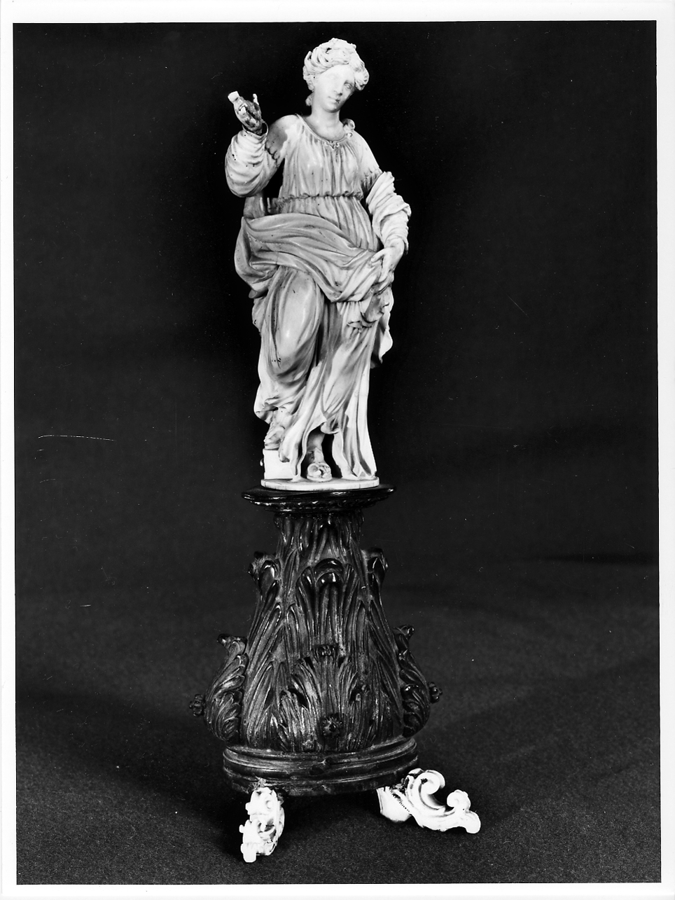 Santa Caterina d'Alessandria (statuetta, opera isolata) - ambito lombardo (sec. XVII)