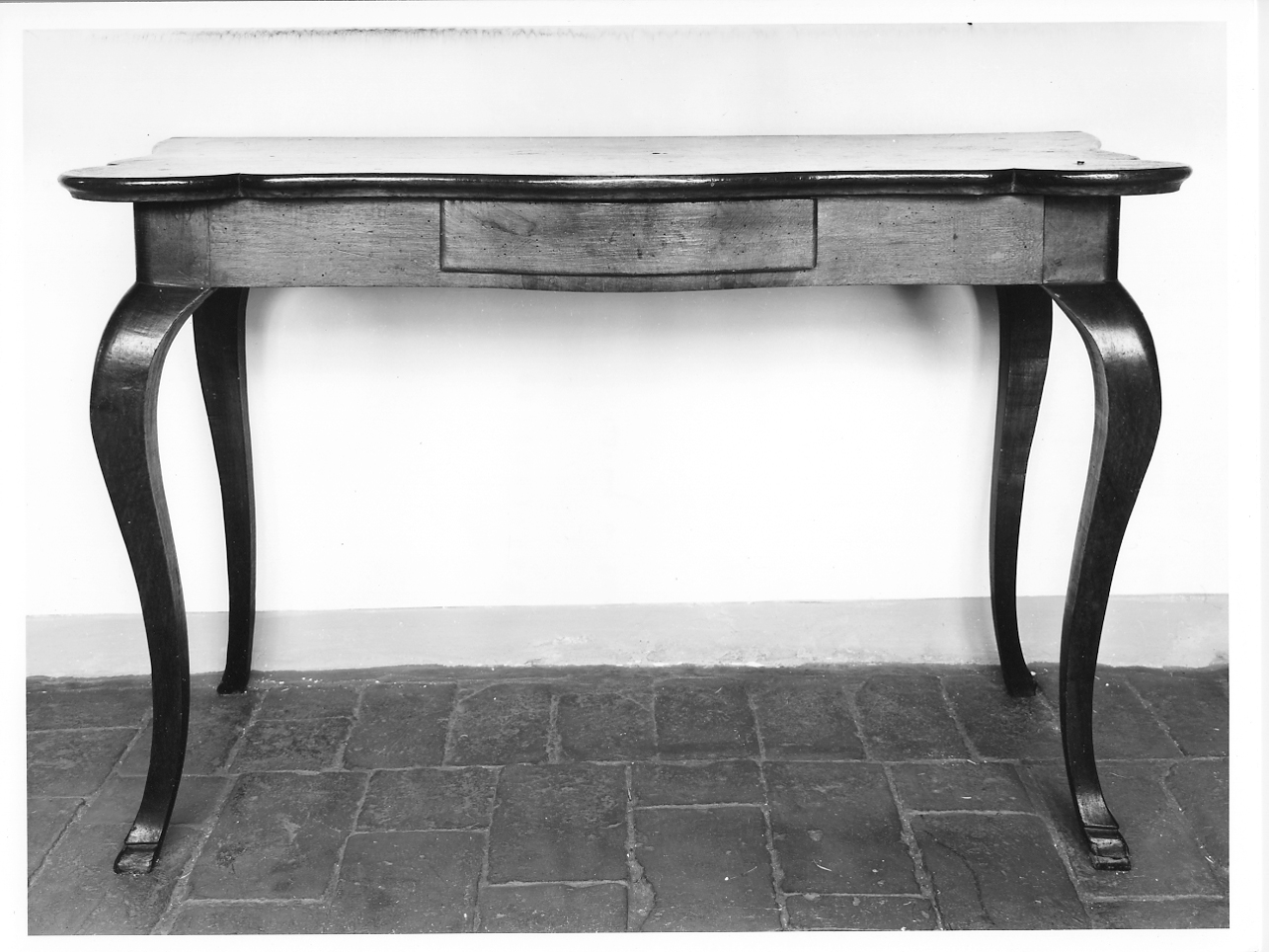 tavolo, opera isolata - ambito mantovano (sec. XVIII)