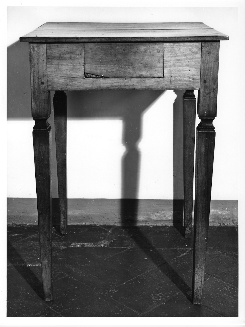 tavolino, opera isolata - ambito bresciano (fine sec. XVIII)