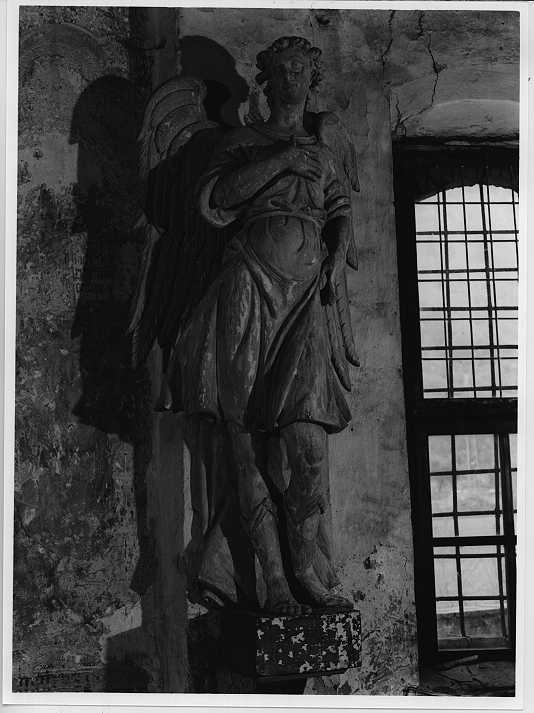 angelo (scultura, elemento d'insieme) - ambito bresciano (fine sec. XVI)