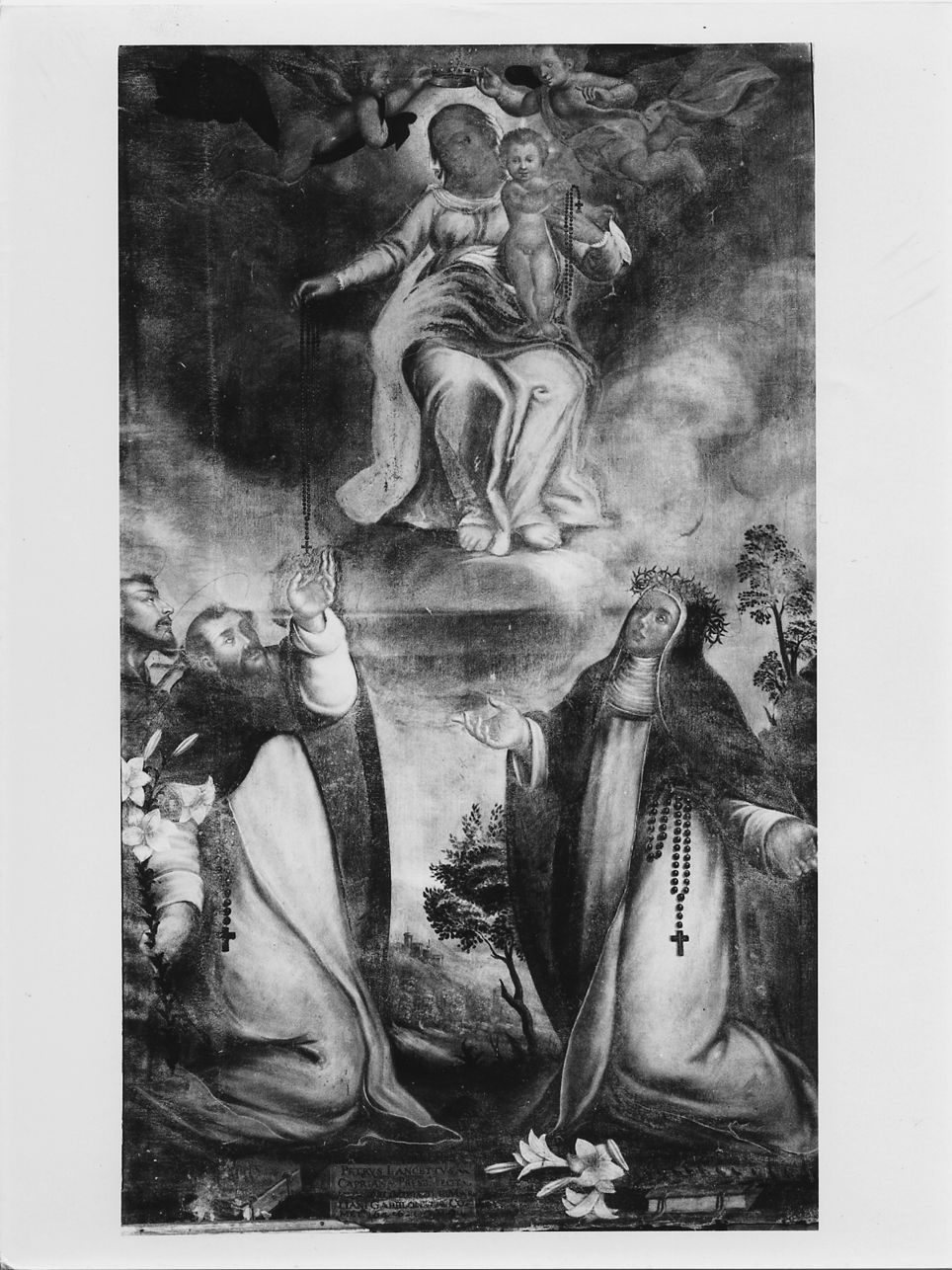 Madonna del Rosario con San Domenico, Santa Caterina da Siena e santo (dipinto, opera isolata) di Lancetti Pietro (sec. XVII)