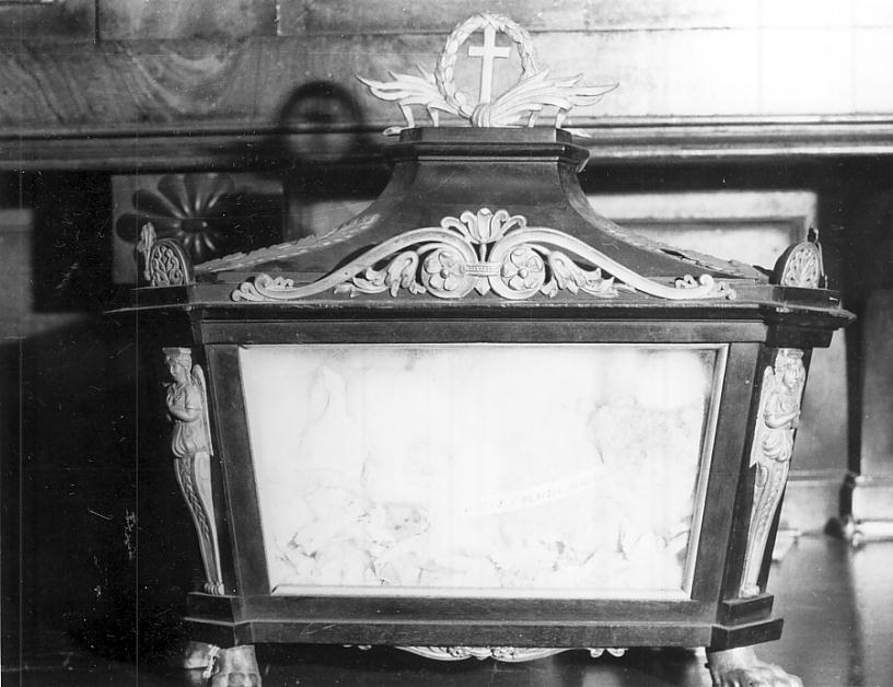 urna - a sarcofago, opera isolata - ambito italiano (prima metà sec. XVII)