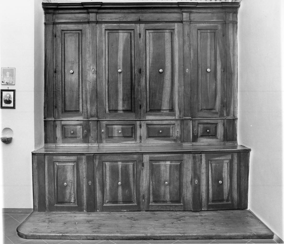 armadio da sacrestia, opera isolata - ambito mantovano (prima metà sec. XIX)