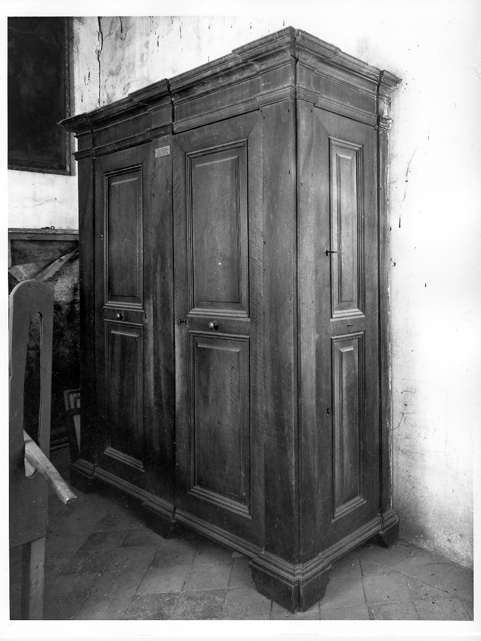 armadio, opera isolata - ambito mantovano (sec. XVIII)