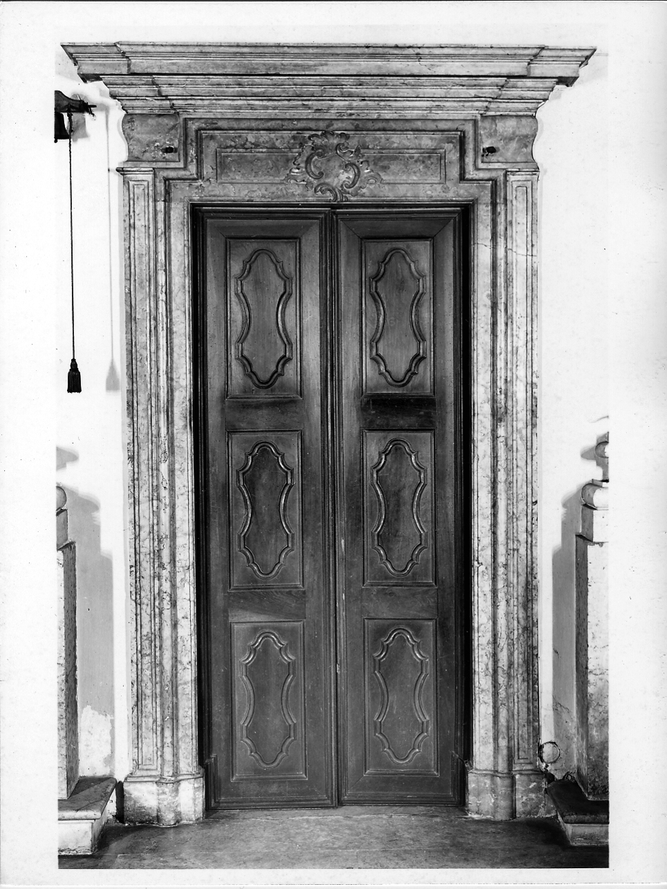 porta - a due battenti, serie - ambito mantovano (sec. XVIII)