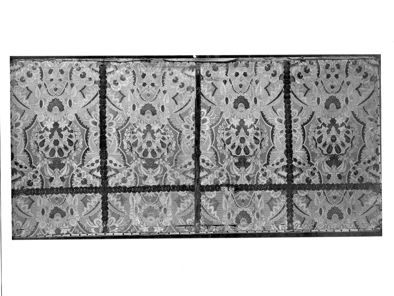 paliotto, opera isolata - manifattura italiana (sec. XVIII)