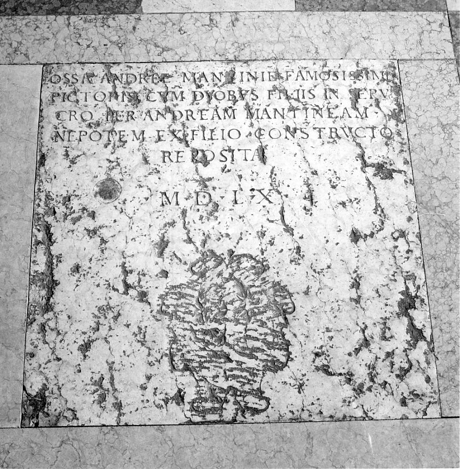 lastra tombale, elemento d'insieme - ambito mantovano (sec. XVI)