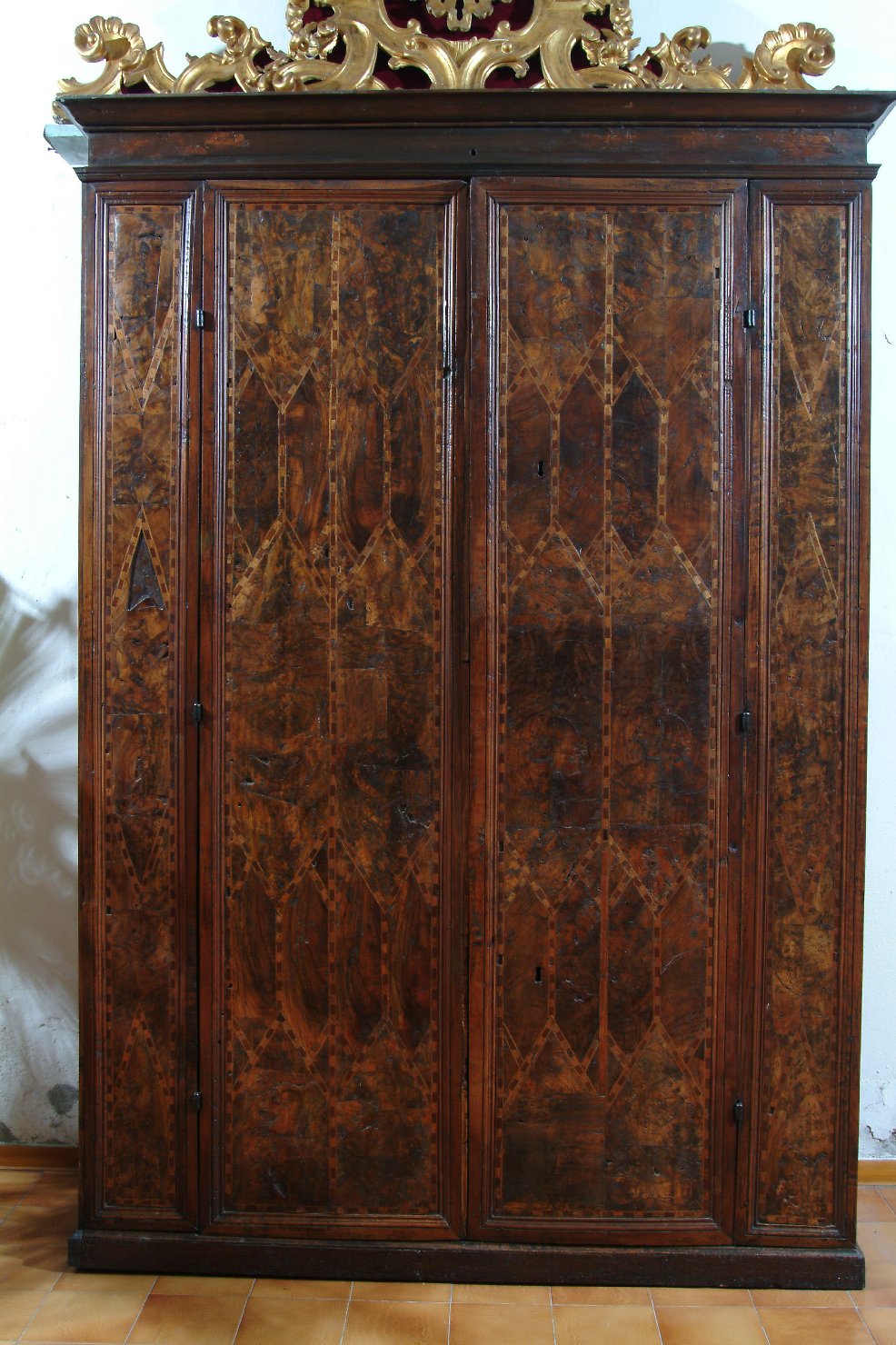 armadio da sacrestia, elemento d'insieme - bottega lombarda (ultimo quarto sec. XVI)