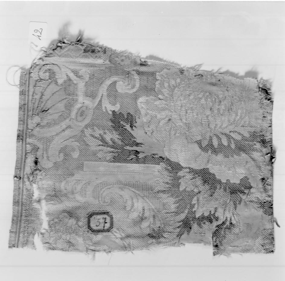 tessuto, frammento - manifattura italiana, manifattura francese (prima metà sec. XVIII)