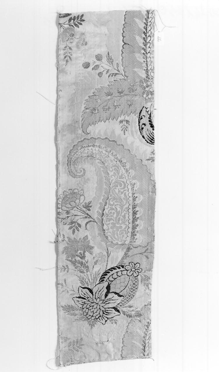 tessuto, frammento - manifattura italiana, manifattura francese (fine/inizio secc. XVII/ XVIII)