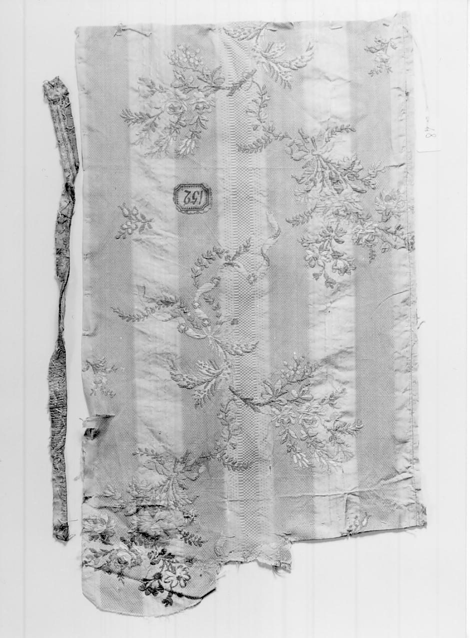 tessuto, frammento - manifattura italiana, manifattura francese (sec. XVIII)
